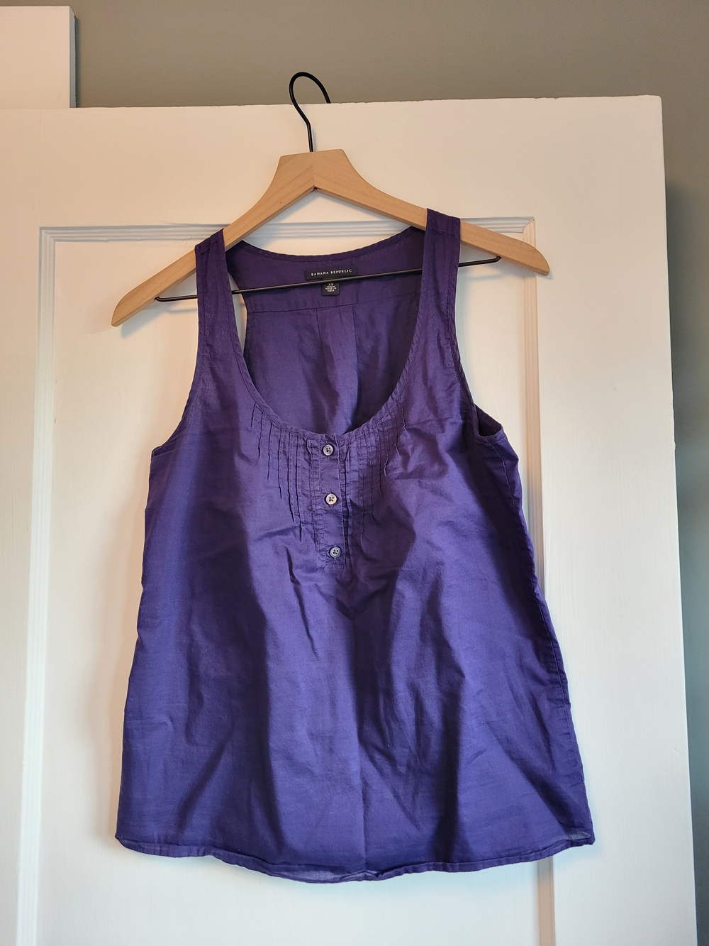 Banana Republic Purple Sleeveless Button Henley Tank